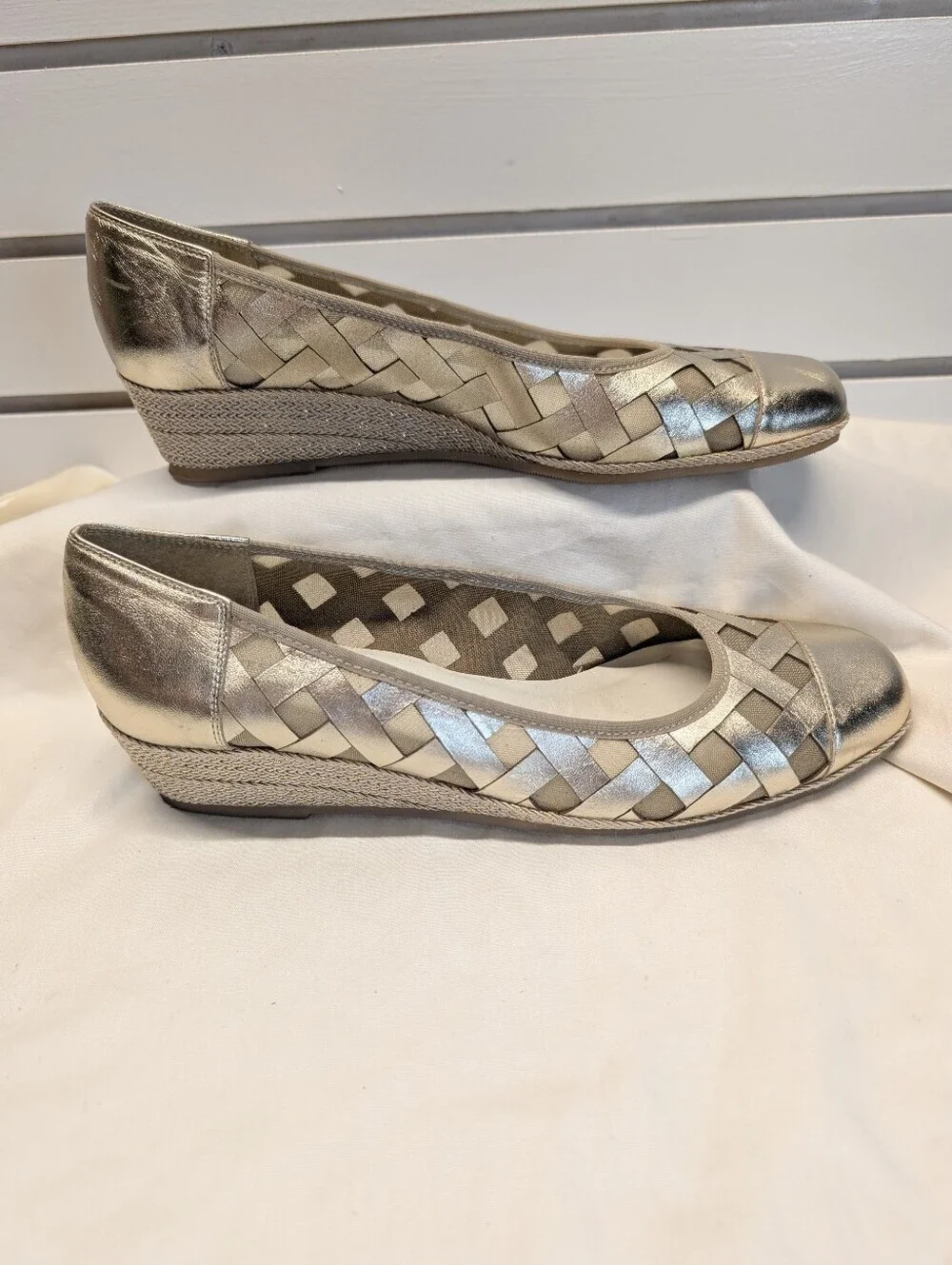 Sesto Meucci Myra Metallic Napa Espadrille Wedge Pumps 10 Italy Gold Like New!